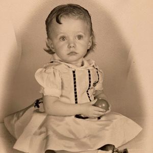 Meet your Posher, Debbie